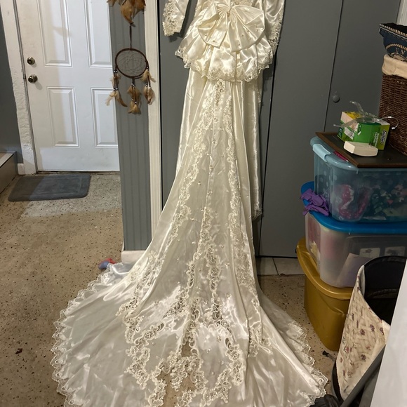 Vintage Wedding Dress - Picture 6 of 6